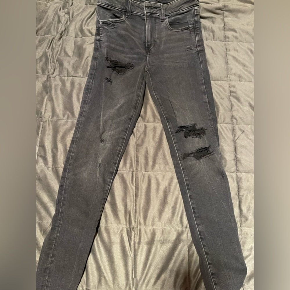 Brand new never worn american eagle size 2 regular next level stretch jeans